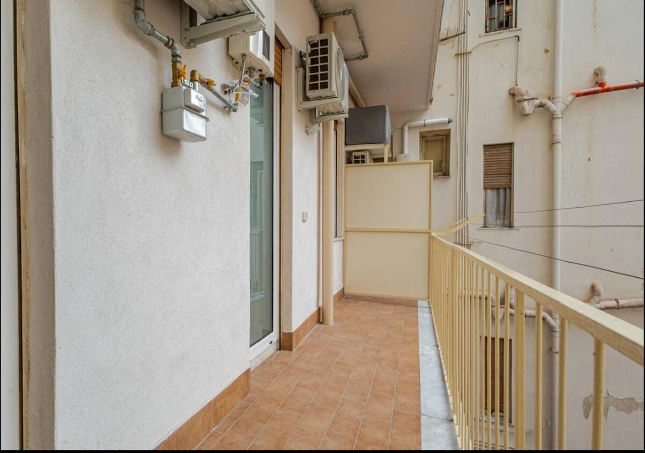 Residenza Camillo - Palermo Centro Apartment Екстериор снимка