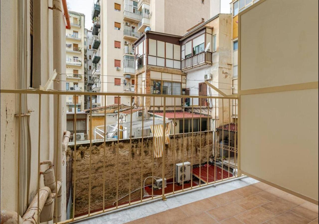 Residenza Camillo - Palermo Centro Apartment Екстериор снимка