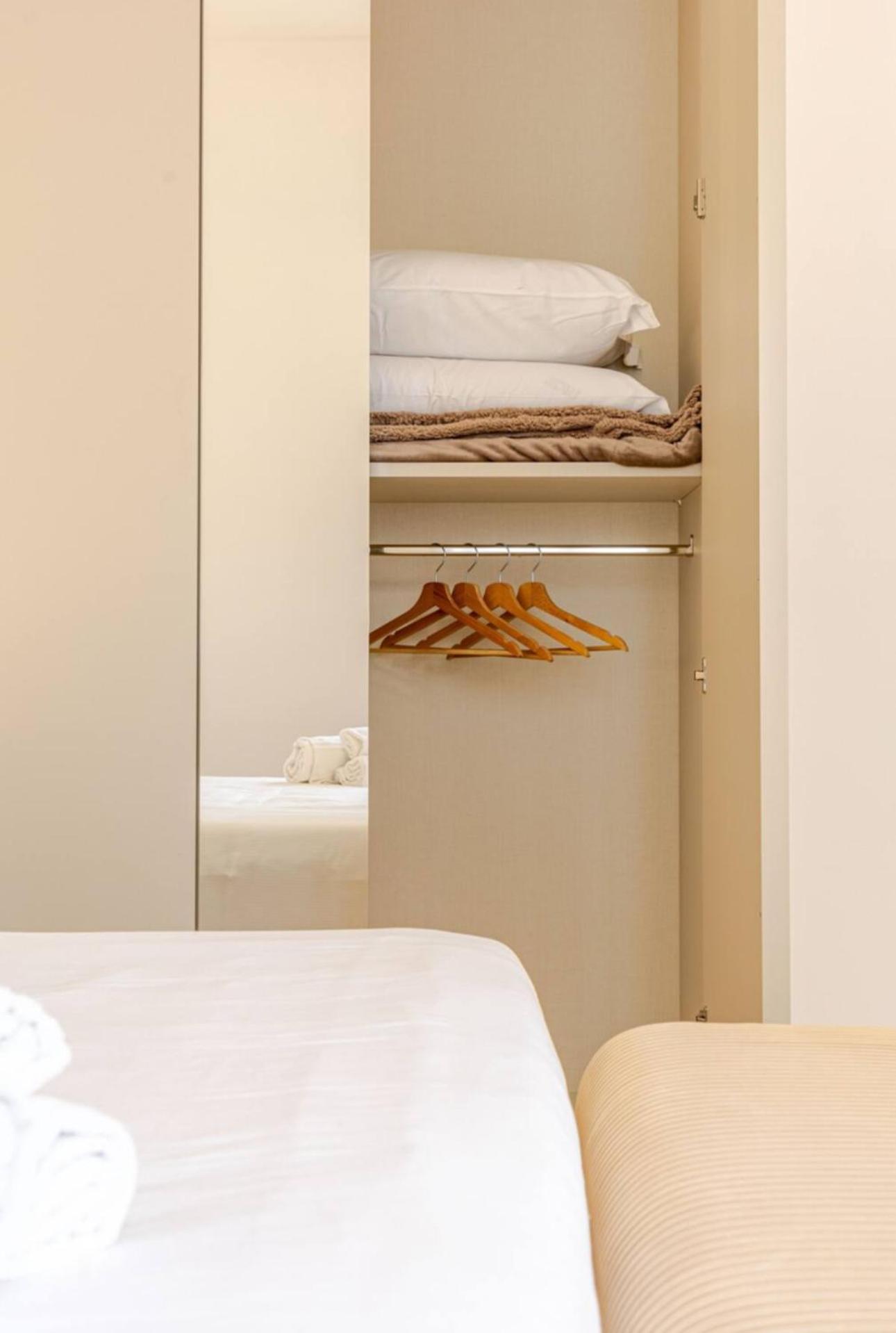 Residenza Camillo - Palermo Centro Apartment Екстериор снимка